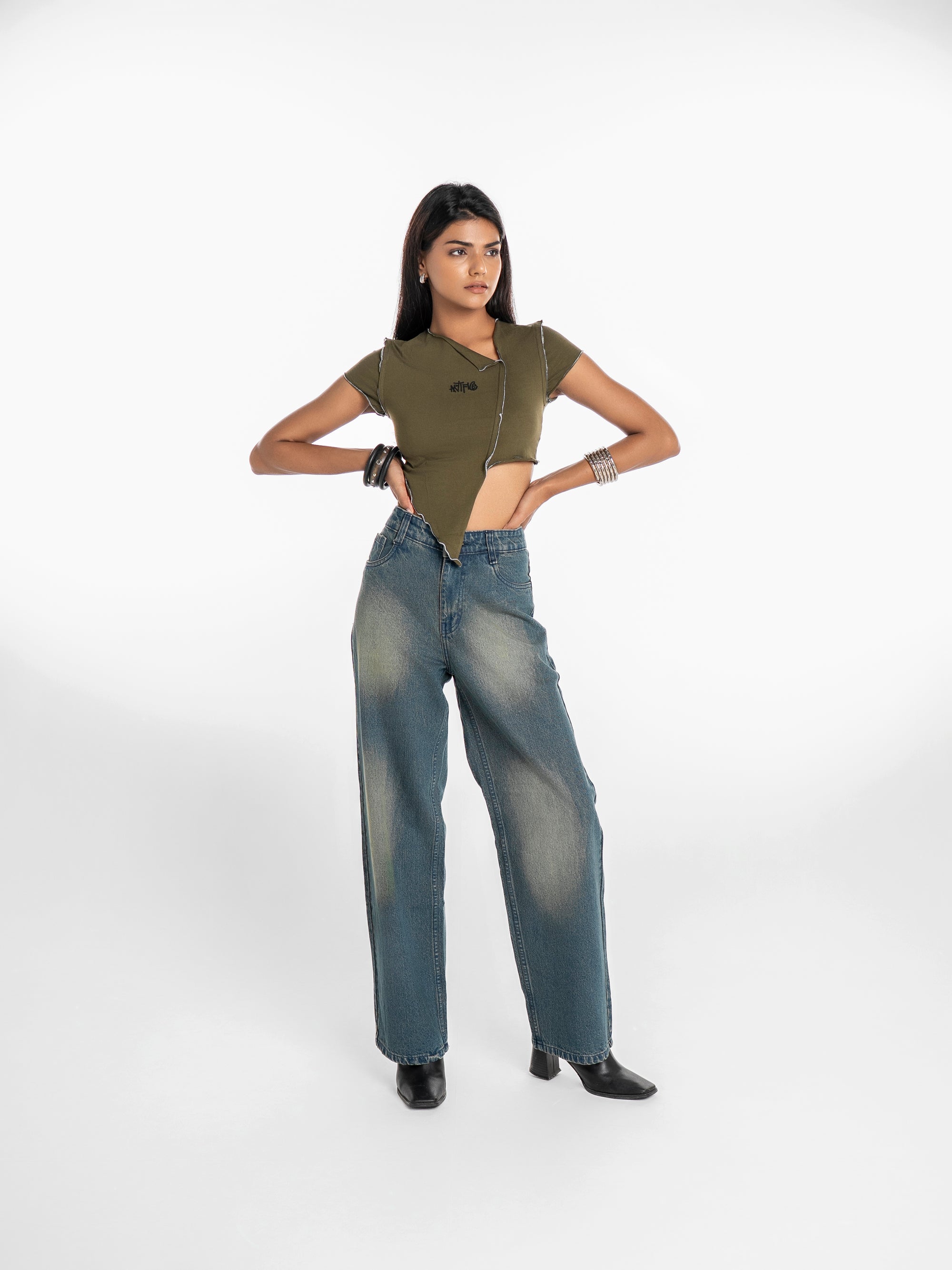 Edgecut Crop Top - Olive